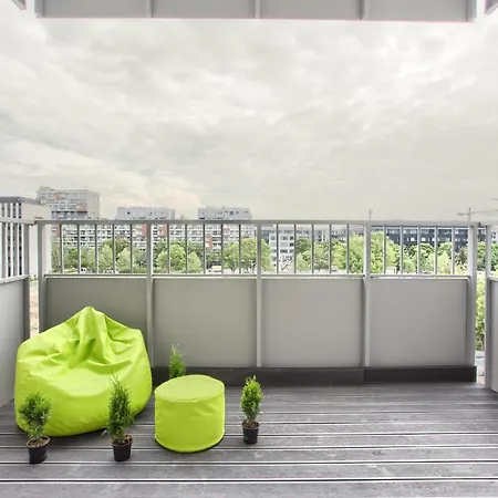 Superapart Komputerowa 8 *